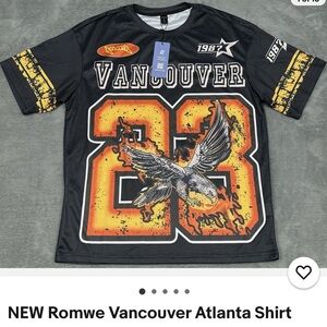 ROMWE Black and White T-Shirt